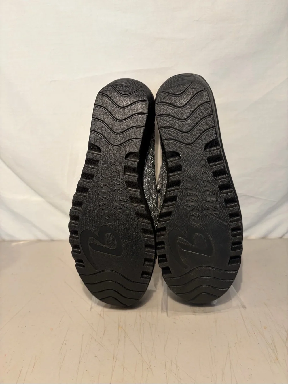 Bernie Mev woven Lilia Women’s Metallic Silver Mary Jane Comfort Shoes 39/8.5